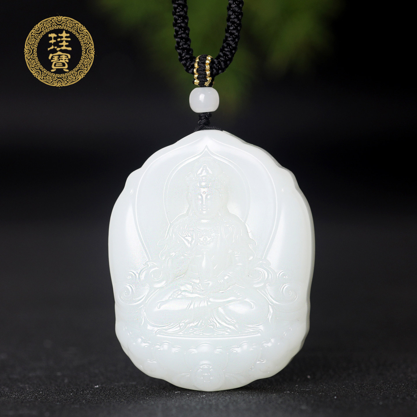 珪宝和田玉羊脂玉莲花观音吊坠男
