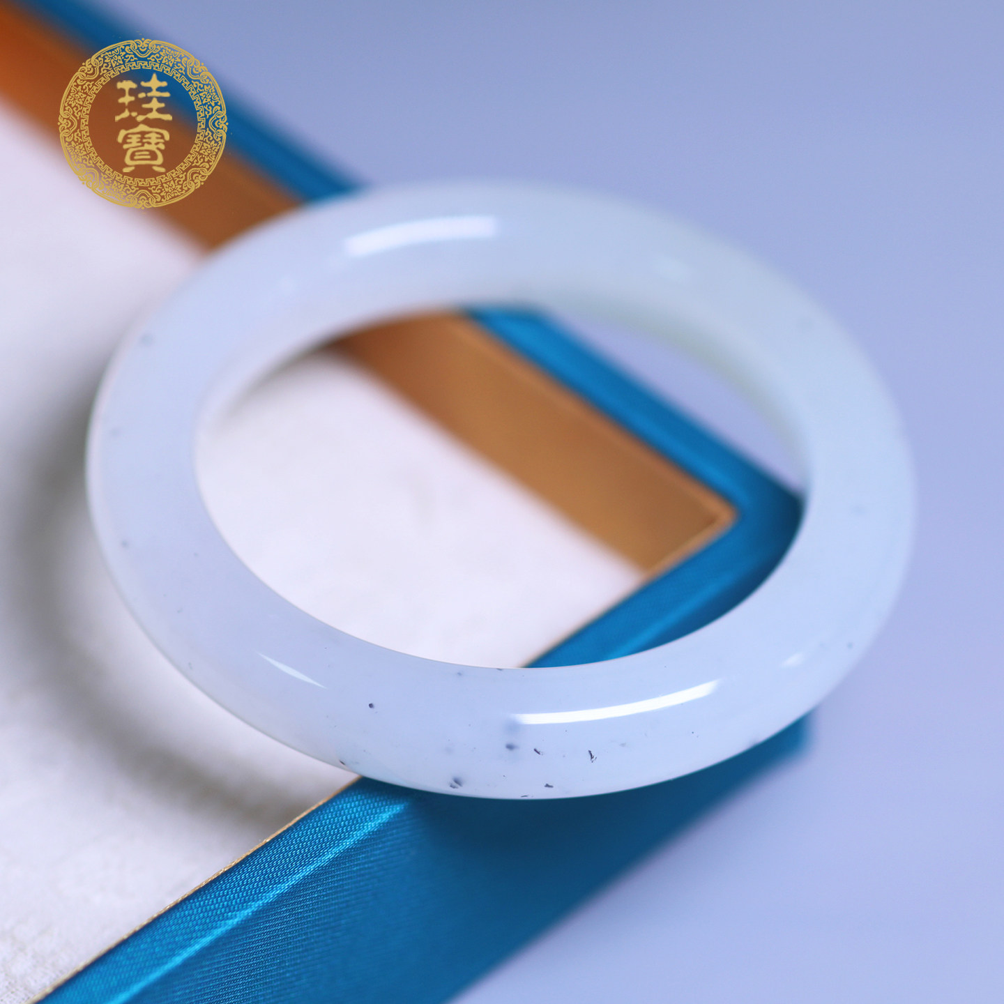 珪宝和田玉白玉点墨宽条手镯55mm