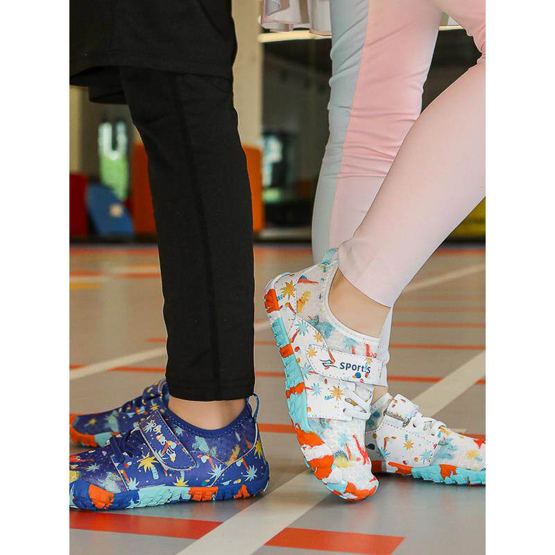 新儿童跳绳幼儿园初学男女童散打跆拳道攀岩专用防滑减震跑步机鞋