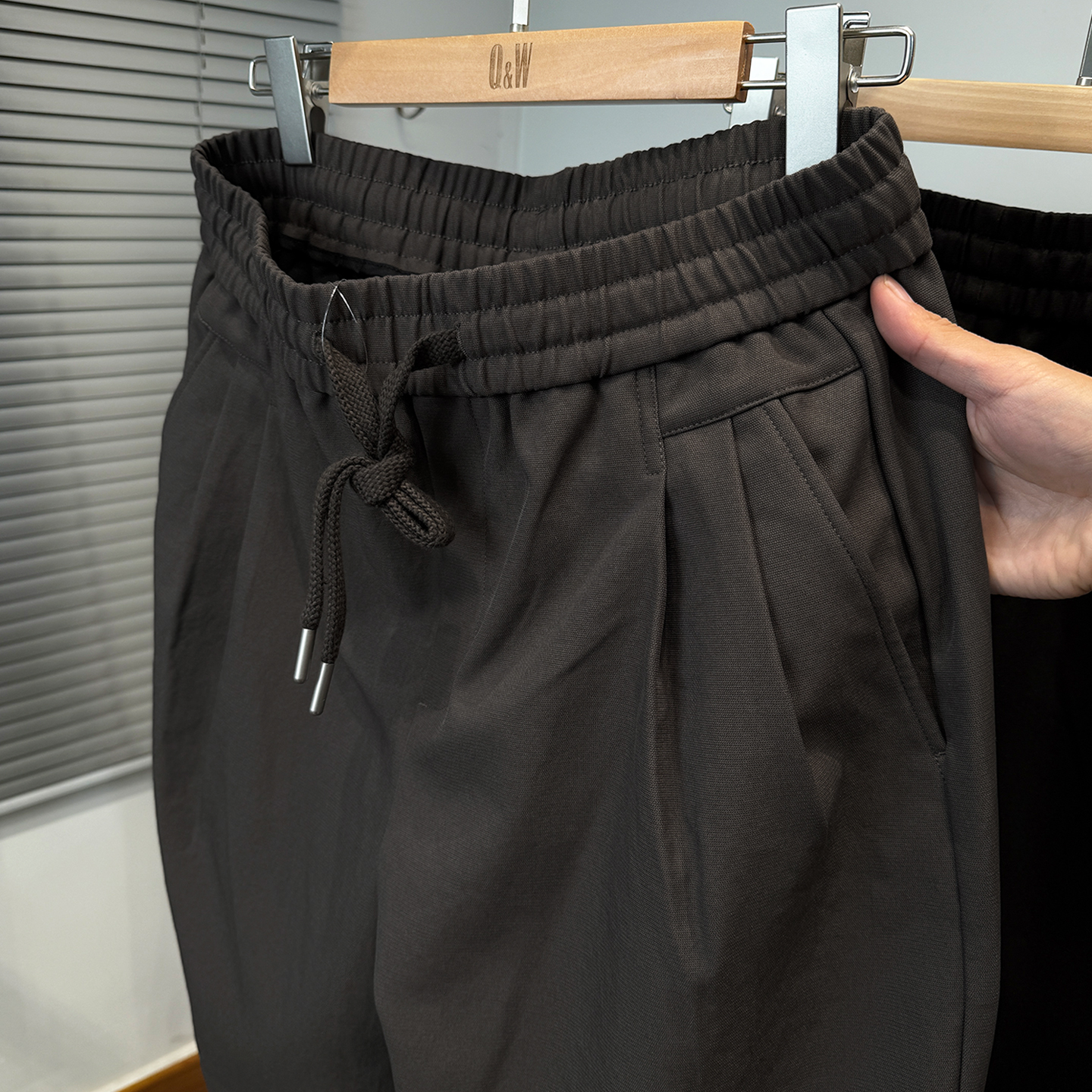 水洗仿棉阔腿弯刀裤男款