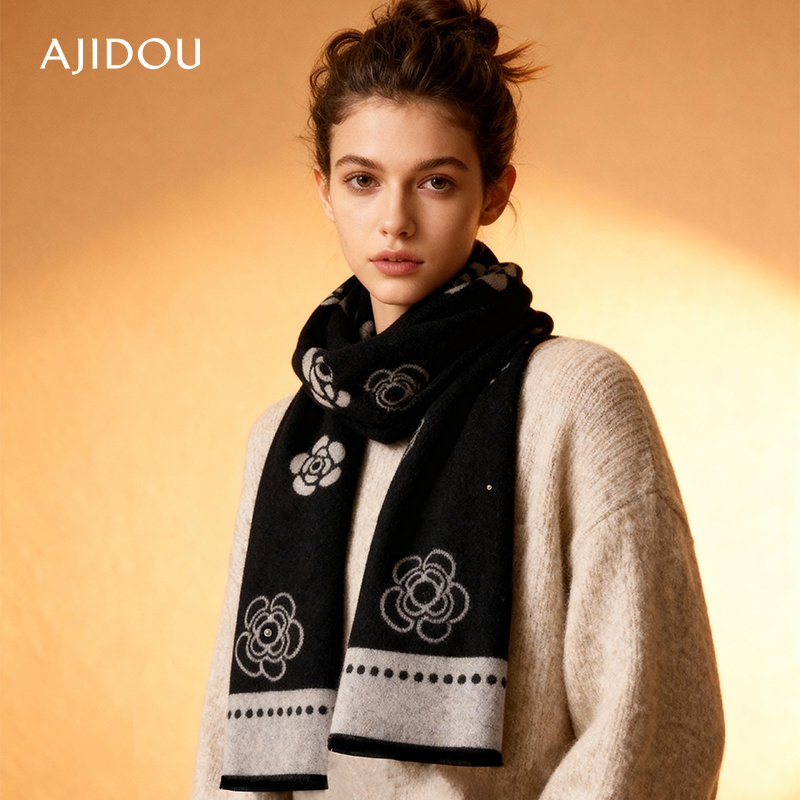 阿吉豆围巾山茶花女款披肩围脖