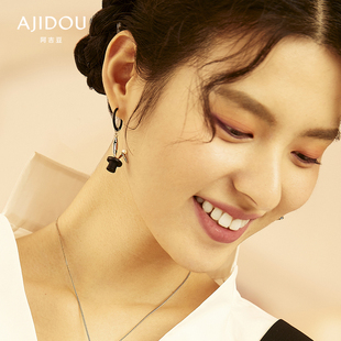 AJIDOU阿吉豆耳环女款创意可爱兔子个性黑白配色专柜同款耳钉耳饰