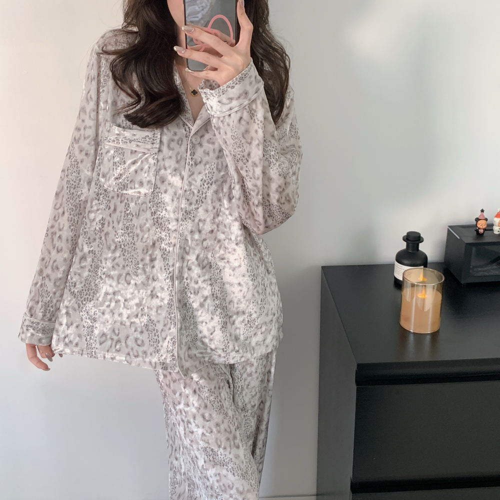 睡衣女长袖春秋季甜美ins潮小香风家居服金丝绒套装保暖冬季薄绒