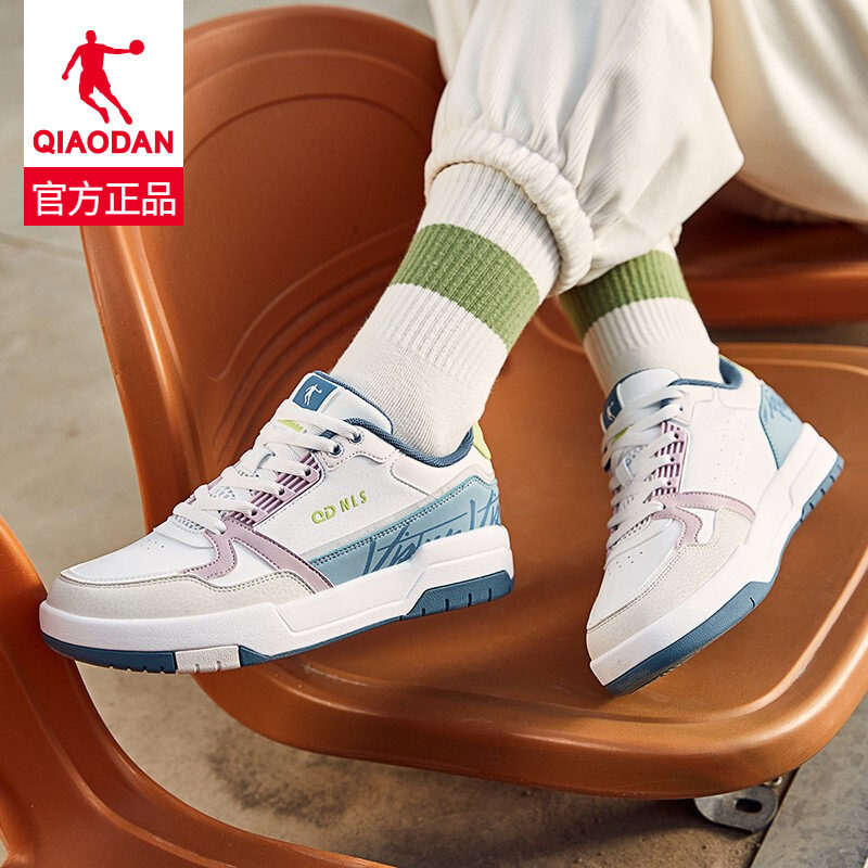 乔丹低帮板鞋女鞋小白鞋休闲鞋