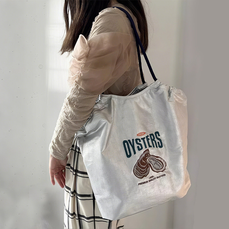 【4折】casselini复古小众刺绣尼龙单肩腋下托特包女健身大容量