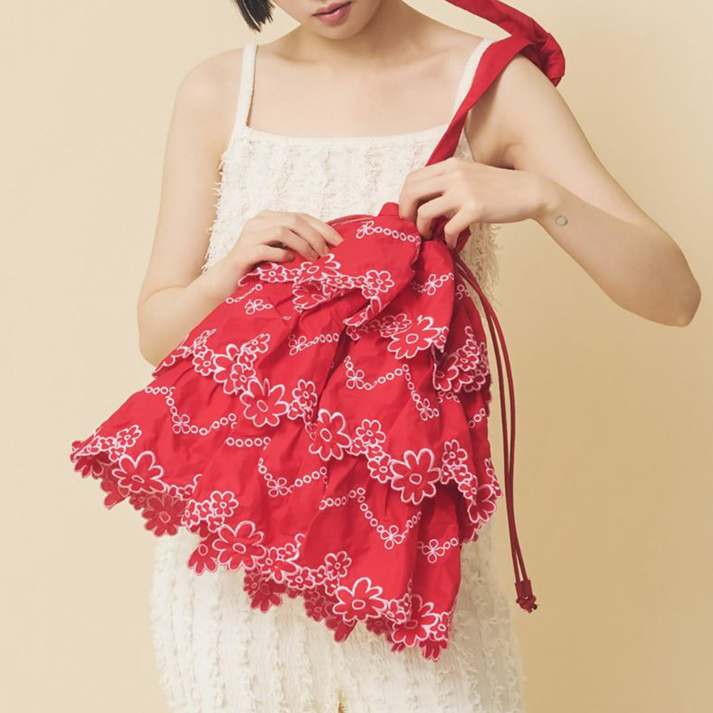 casselini26年新款刺绣花朵蛋糕裙蝴蝶结日常通勤购物女包软包,箱包皮具/热销女包/男包,通用款女包,淘宝优惠券,粉丝福利购,淘宝优惠卷