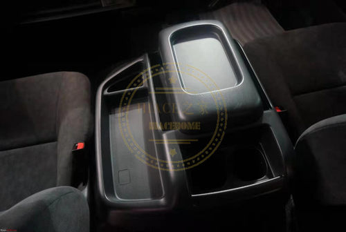 适用于 hiace200系 丰田海狮2005-2018 宽体前排扶手箱  置物盒