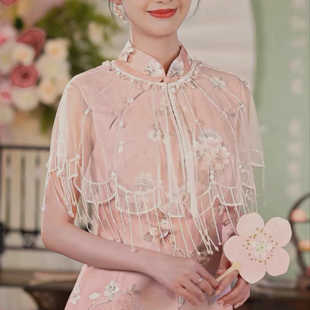 轻奢蕾丝网纱披肩重工米珠流苏云肩搭配旗袍婚纱礼服斗篷舞台披肩