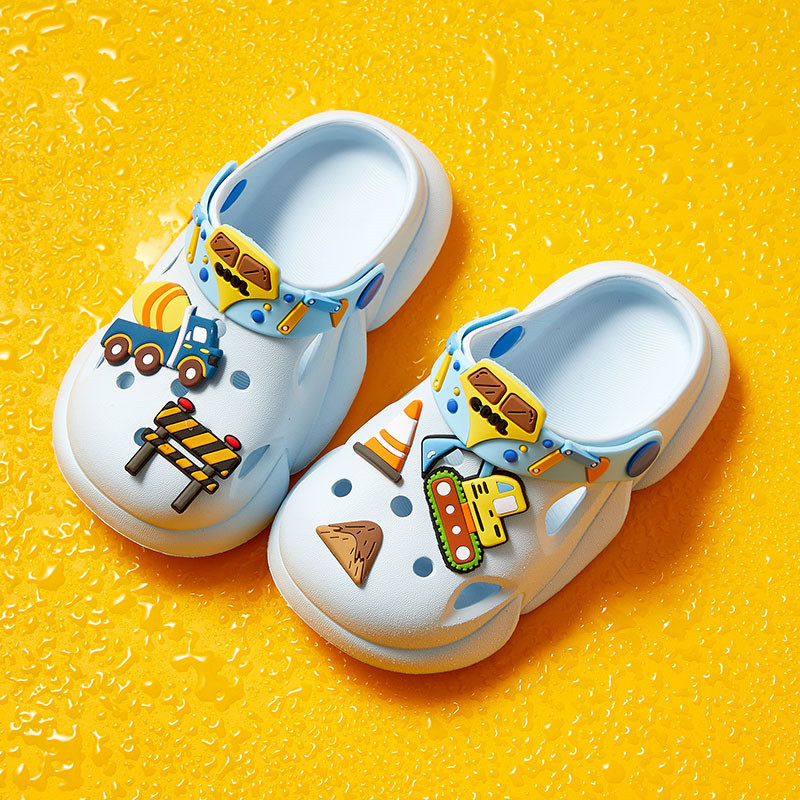 挖掘机儿童洞洞鞋卡通室内外防滑小孩铲车可爱沙滩鞋凉拖鞋