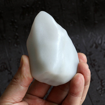 新疆戈壁玉地表天然原石包邮