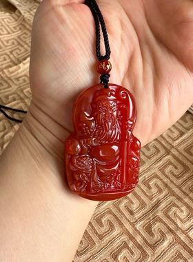 嫣芝美玉男红玛瑙大刀坐关公吊坠