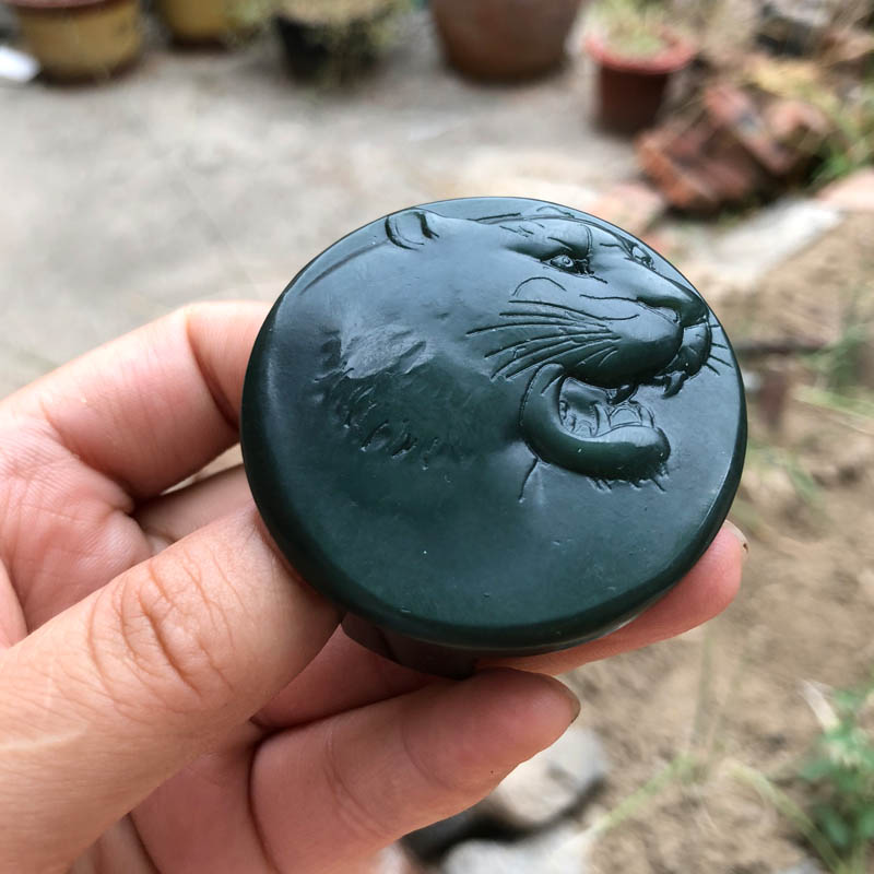 虎头皮带扣天然和田青玉扣虎虎生威平安皮带扣可穿皮带的玉扣证书