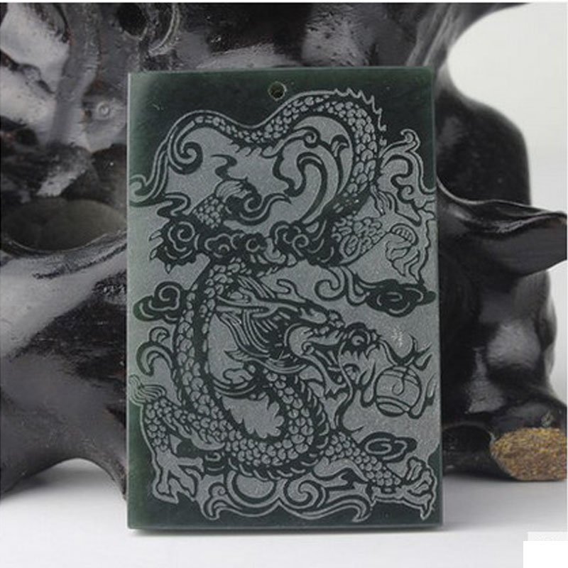 祥龙戏珠天然生肖证书和田青玉