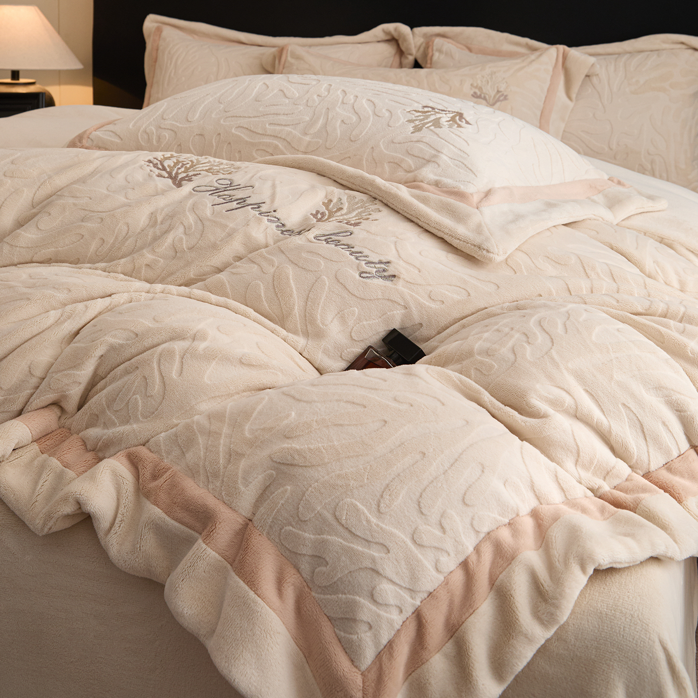 超柔软牛奶绒四件套2025新款冬季加厚珊瑚绒床单被套床笠款床品暖