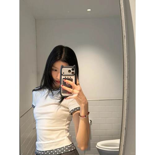 韩系假两件波点撞色T恤女显瘦