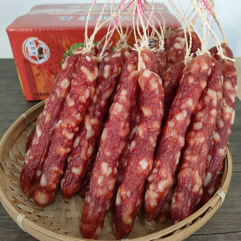 广东香肠年货腊味煲仔饭