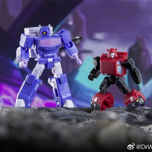 吴医生飞过山震荡波变形玩具