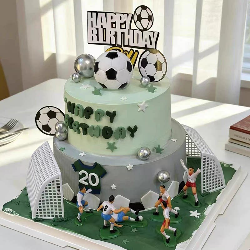 足球主题蛋糕装饰软胶男孩儿童小孩踢足球摆件生日派对装扮插件