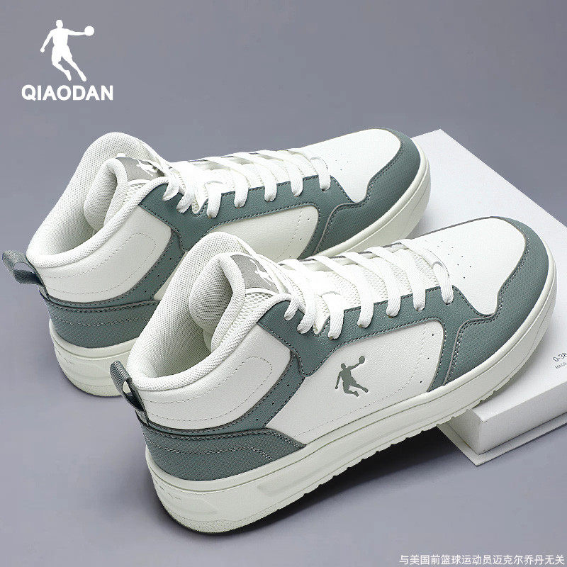 乔丹男鞋高帮板鞋皮面防水运动鞋