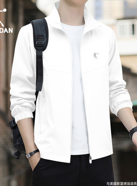 乔丹白色冲锋衣外套男2026新款春秋季风雨衣双层防泼水运动服上衣