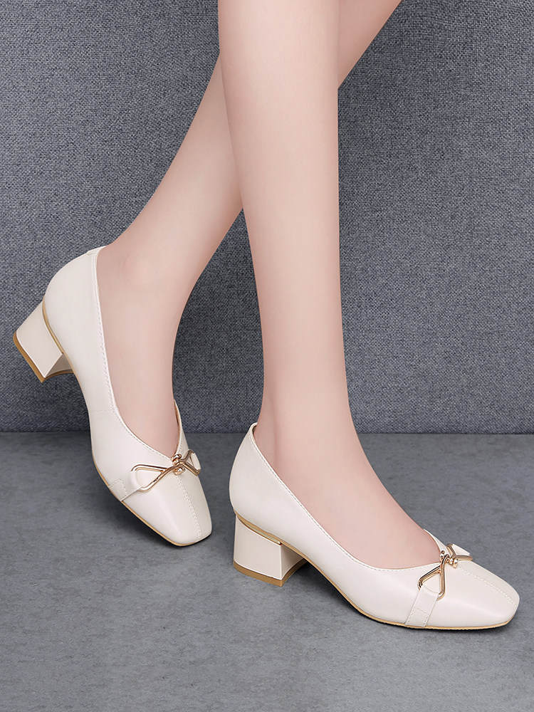 Sheepskin thick-heeled single shoes for women 2021 new elegant beige leather shoes for women comfortable and fragrant style high-heeled shoes for work
