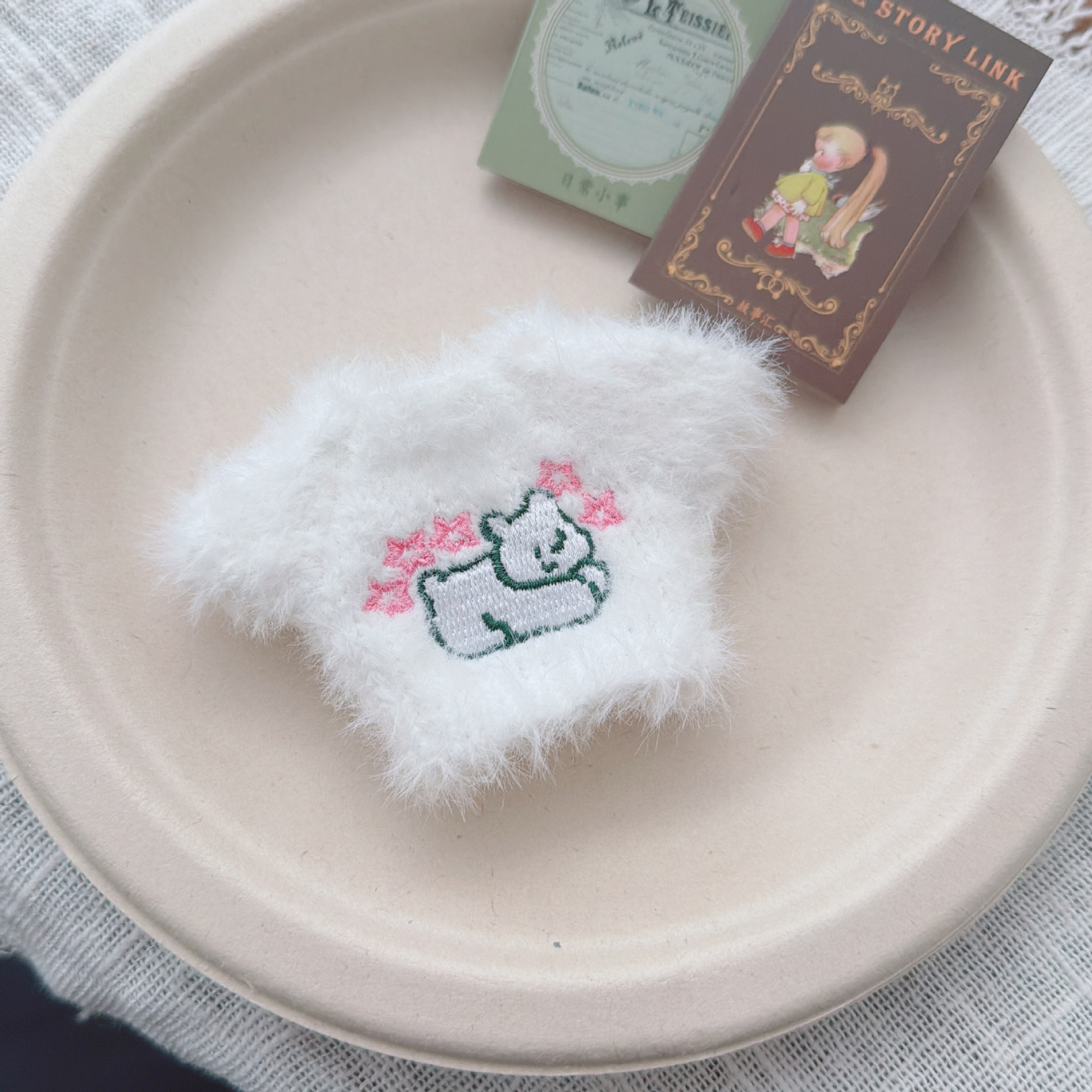 仅售衣服】DIMOO搪胶挂件娃衣布鲁托奇奇和蒂蒂高飞白毛衣服娃衣