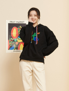 女装 UGIZ商场同款 韩版 新品 简约连帽印花卫衣女UDTF907 2022冬季