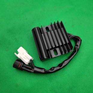 整流器 适用豪爵铃木GW250 DL250 电瓶充电器稳压器硅 GSX250