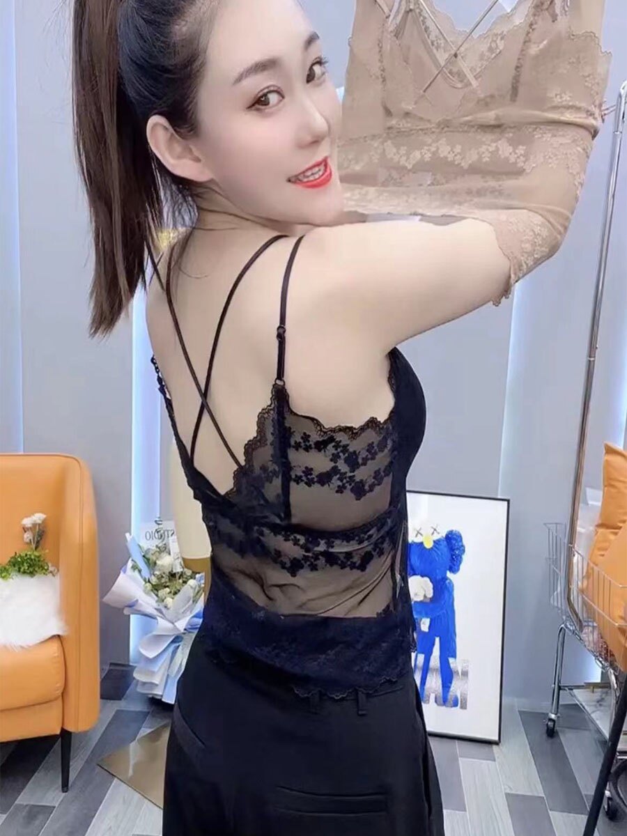 带胸垫内搭蕾丝吊带背心性感