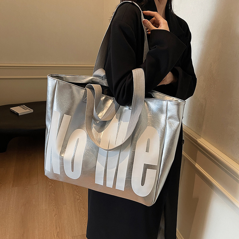 正品潮牌官方大容量托特包新款大包手提袋旅行女时尚高级感女士通