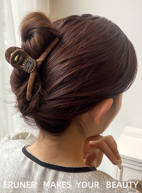 春季新款精致珍珠发夹后脑勺优雅抓夹鲨鱼夹大号气质发卡夹子头饰