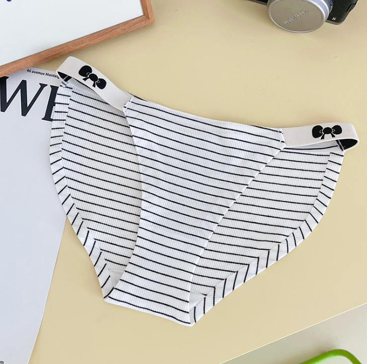 Teen Girls Knickers Briefs Soft Seamless Underwear Panties