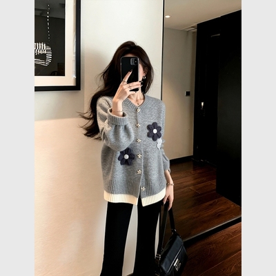 气质立体花苞灰色拼接针织开衫冬