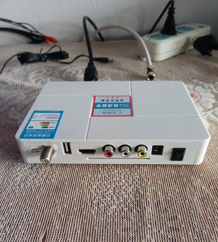 새로운 케이블 TV 고화질 셋톱박스 TONGHUI ZHEJIANG 라디오 및 텔레비전 HUNAN CABLE HUBEI JIANGSU CABLE UNIVERSAL