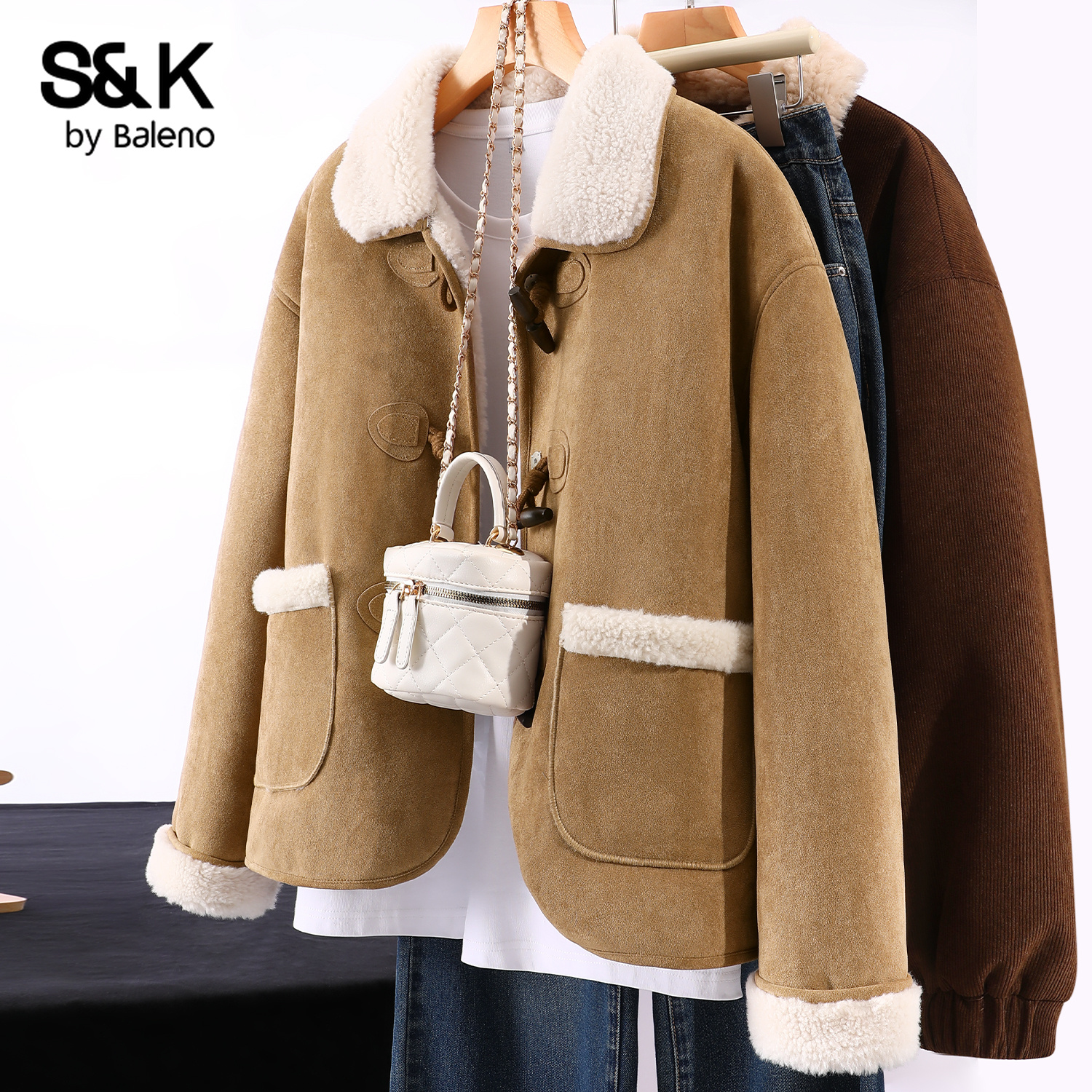 班尼路麂皮羊羔绒厚外套女冬季