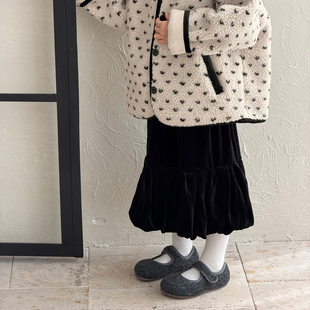 女童加绒半身裙冬装2026新款小公主金丝绒裙子女孩超好看黑色长裙