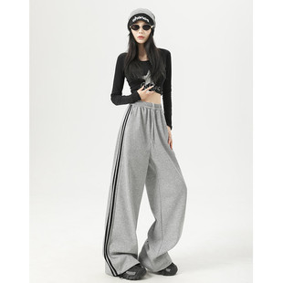 灰色两条杠运动裤女春秋季高腰直筒阔腿裤小个子休闲宽松条纹卫裤