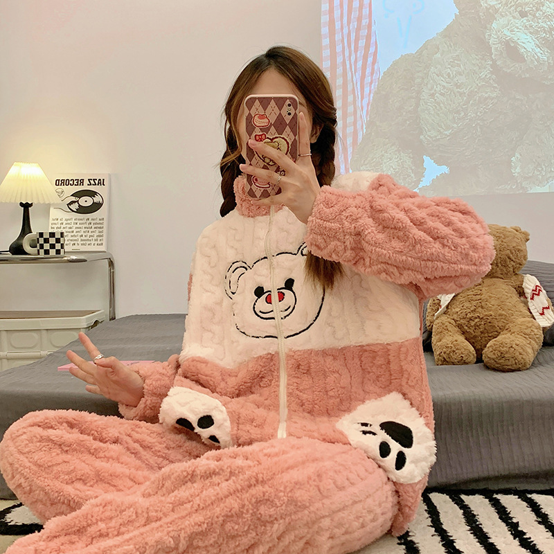 冬季新款加厚卡通小熊珊瑚绒开衫睡衣女保暖法兰绒家居服套装