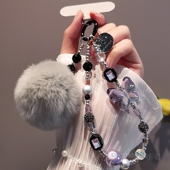 手腕挂饰户外旅游便携手提链手机壳通用防丢链条 小香风女款 手机挂绳短款 高级感毛球蝴蝶满钻圆珠挂链ins时尚