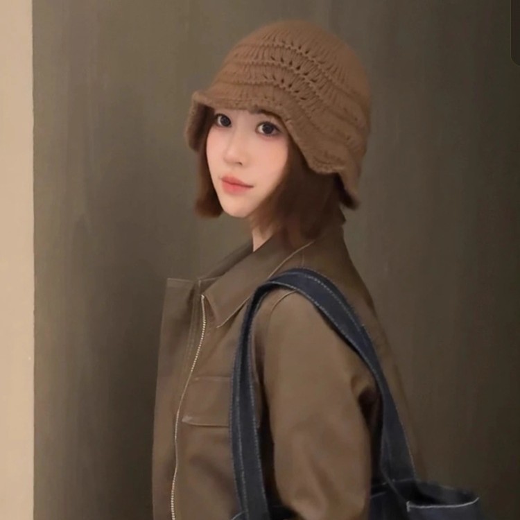 2025 New Korean Style Simple Solid Color Knitted Hat for Women, Autumn and Winter Warm Small-Face Fisherman Hat, Large Head Circumference Woolen Hat