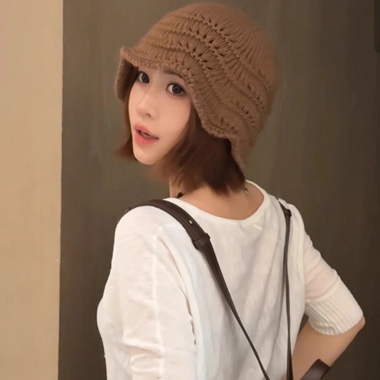 2025 New Korean Style Simple Solid Color Knitted Hat for Women, Autumn and Winter Warm Small-Face Fisherman Hat, Large Head Circumference Woolen Hat