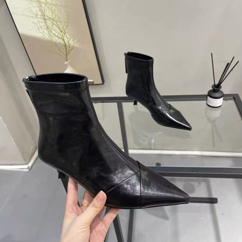 细跟尖头软皮后拉链弹力瘦瘦短靴