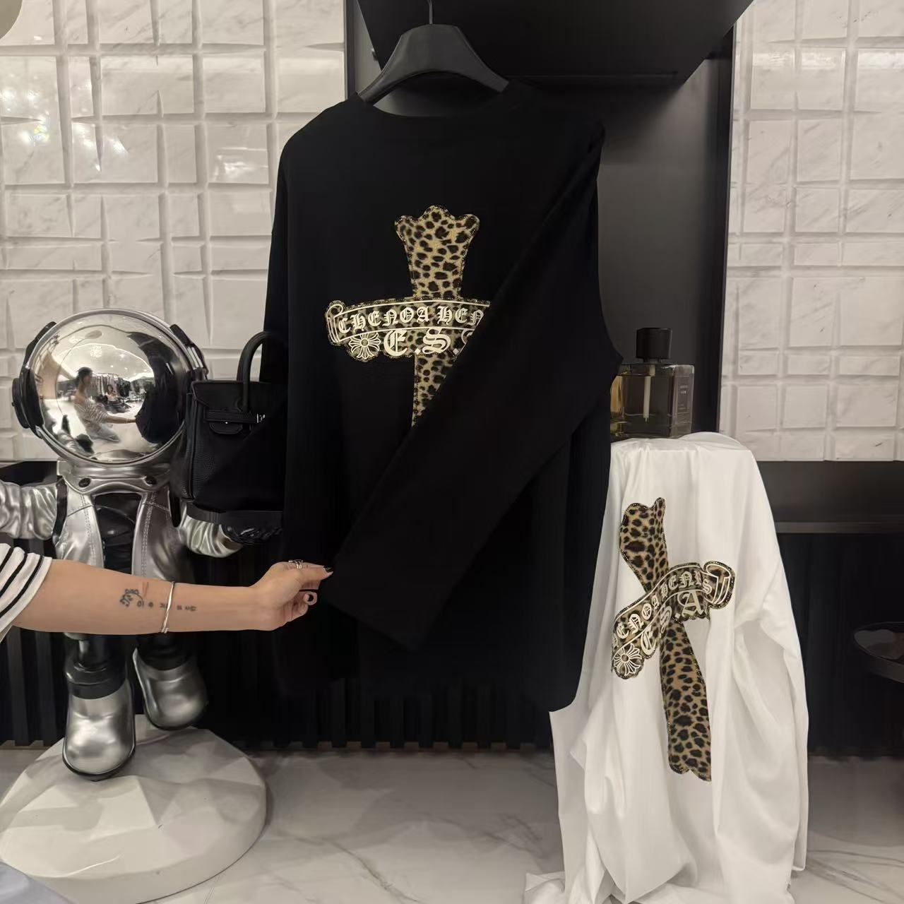 【十字豹纹】秋季宽松大版型设计款长袖t恤CP462