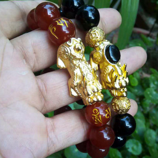 网红爆款红玛瑙手链本命年转运珠男士黑宝石沙金貔貅手串送礼包邮