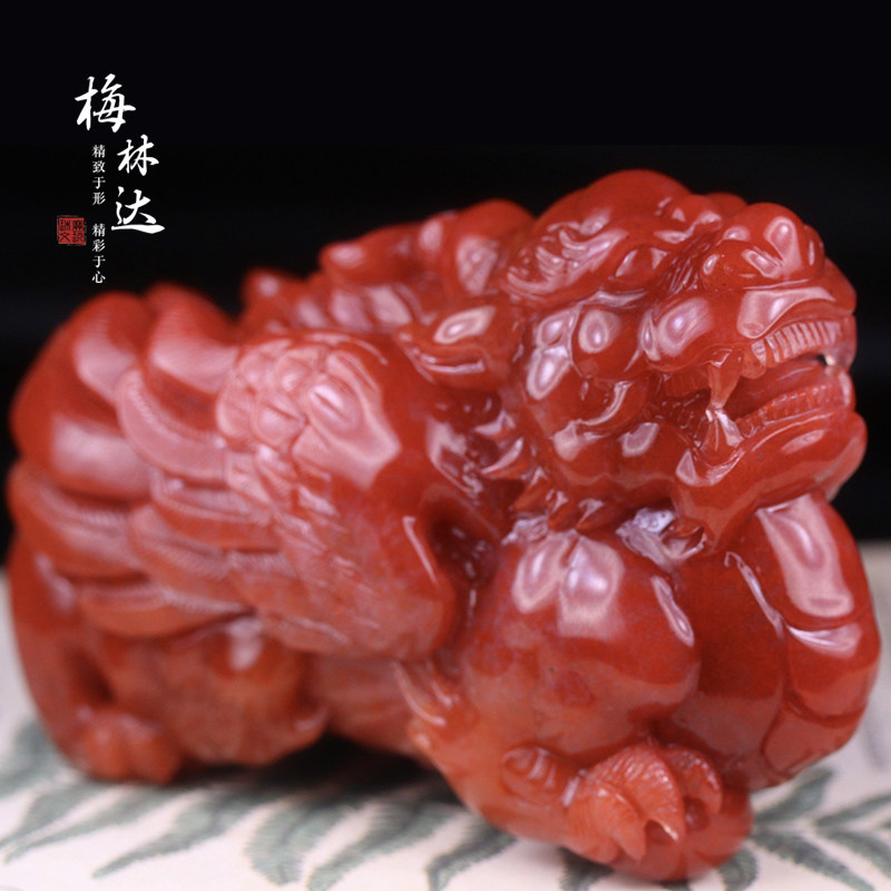Melinda/梅林达【羁拥】天然南红玛瑙吊坠苏工精雕瑞兽麒麟玉挂件