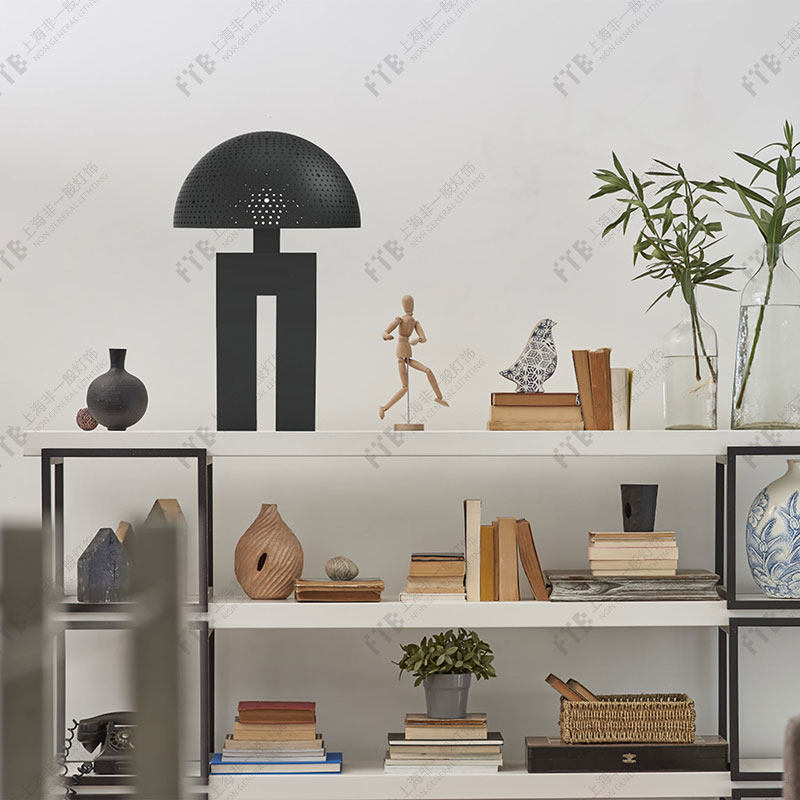 上海新款设计师极简铁艺碗状方形创意台灯卧室床头别墅展厅软装灯