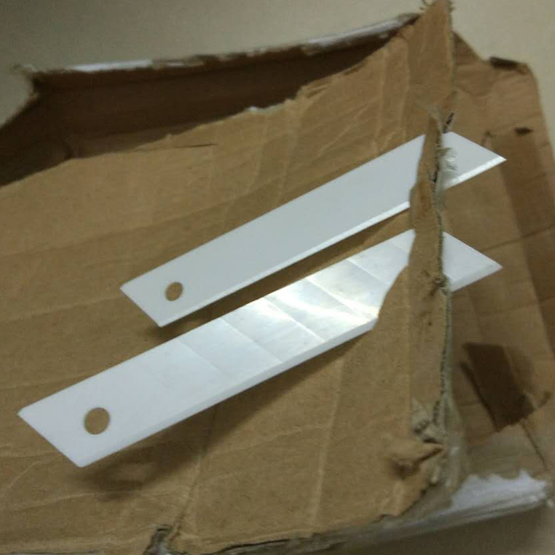 氧化锆陶瓷美工刀片自动化切割刀片绝缘防静电陶瓷美工刀9mm18mm