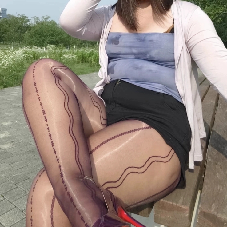 纯欲蕾丝提花性感丝袜女无缝丝滑油亮超薄连裤袜