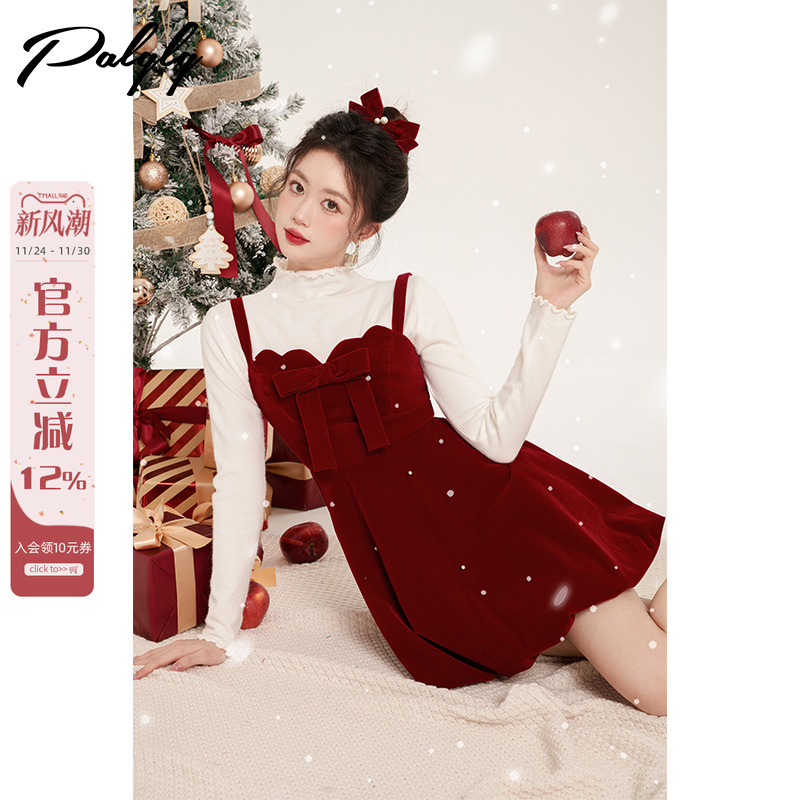 蝴蝶夹法式红色丝绒吊带连衣裙