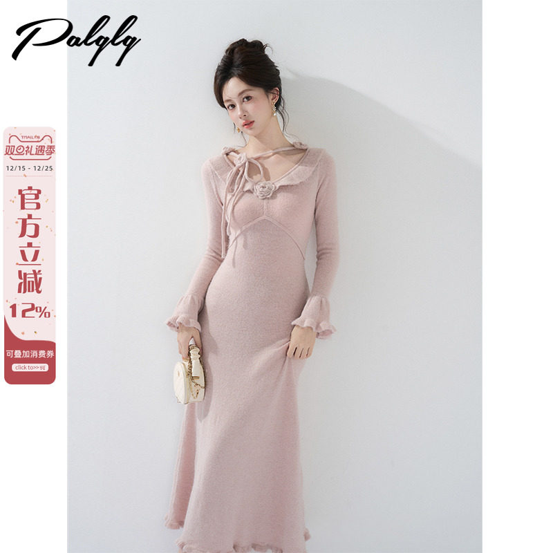 设计感小众纯色圆领针织连衣裙